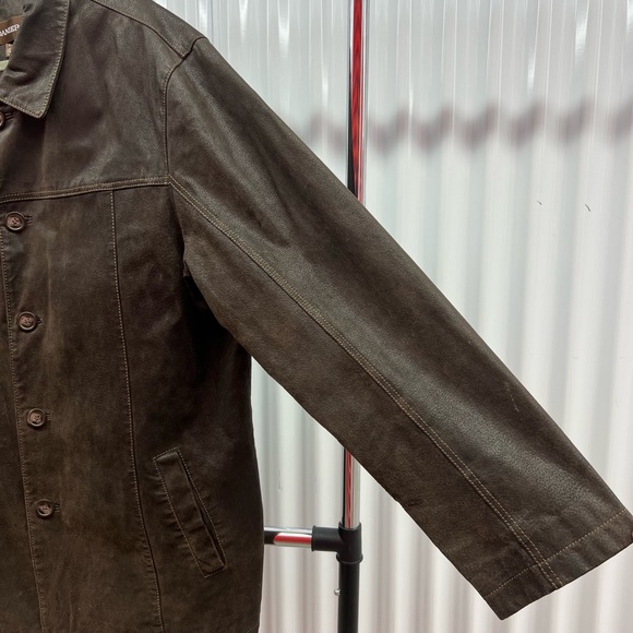 Danier Leather Trench Coat - Picture 4 of 6